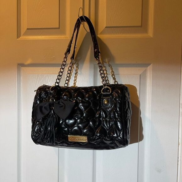 Betsey Johnson synthetic Black patent Quilted hearts Boston style shoulder bag - Picture 1 of 16